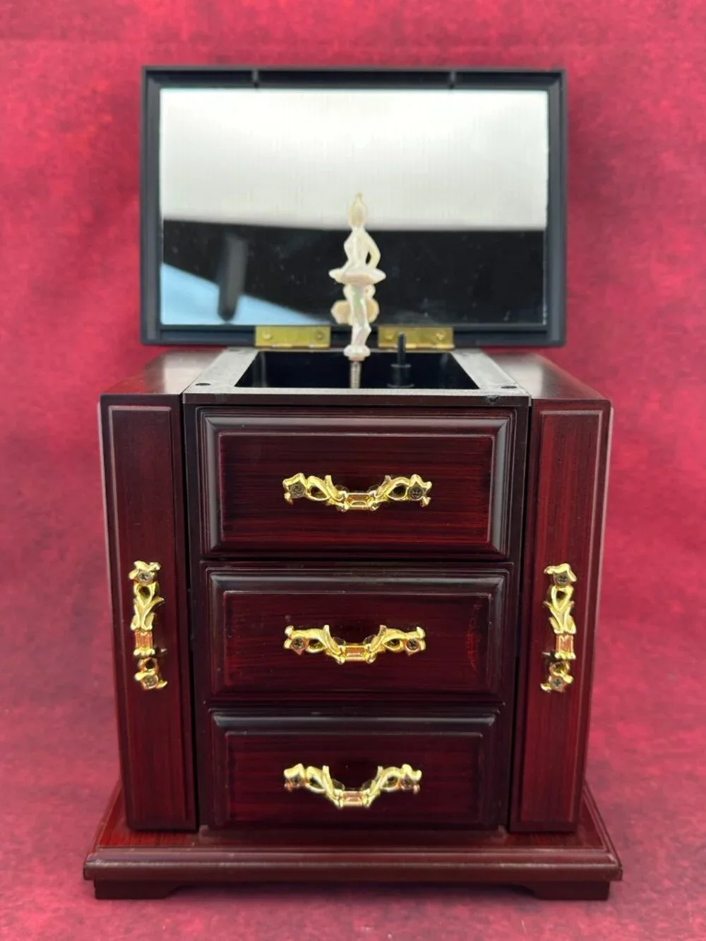 VINTAGE-STYLE WOODEN JEWELRY MINIATURE CHEST BOX, PLAY 